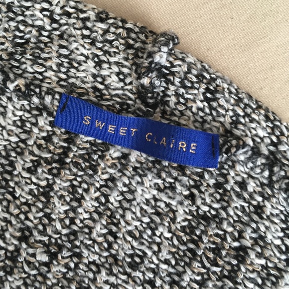 Top With Hoodie - Picture 7 of 7